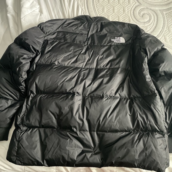 The North Face Puffer Jacket - Picture 2 of 3